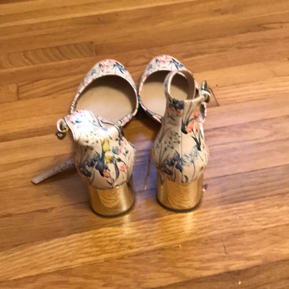 Aldo floral heels with silver detail on heel - Picture 5 of 5
